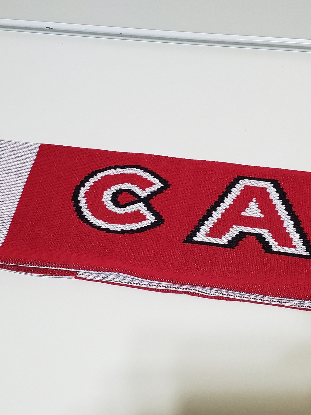 Red Canada World Cup Soccer Knit Scarf White and Black. New